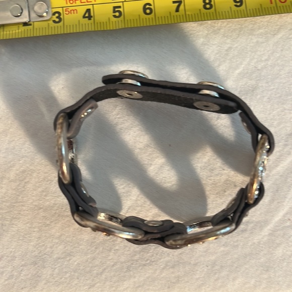 Gaunt Tong Leather and metal with sparkling crystals GUC - Picture 9 of 10